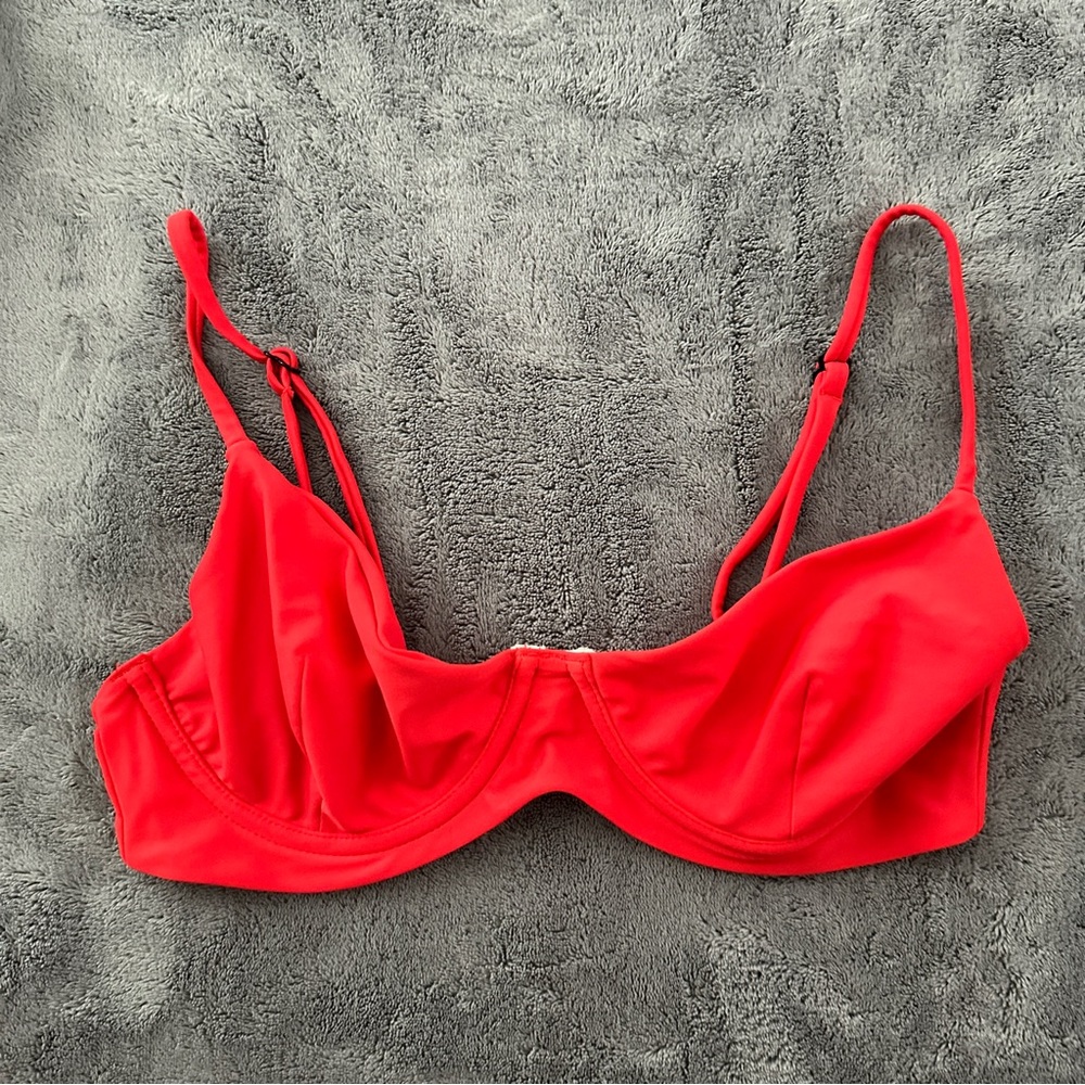 Blackbough Swim Underwire Top Small